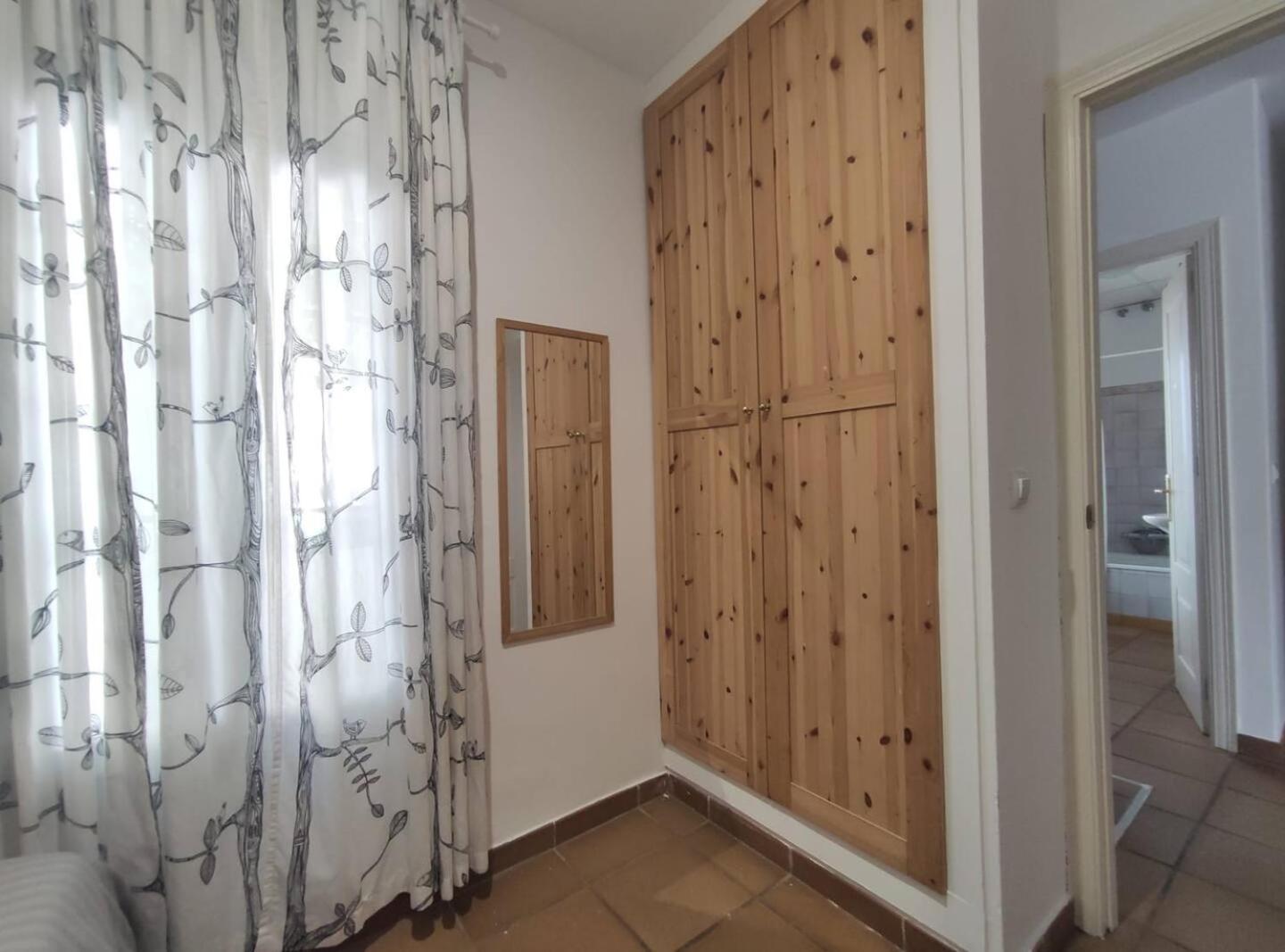 Plaza Espana Family House Севиля Екстериор снимка