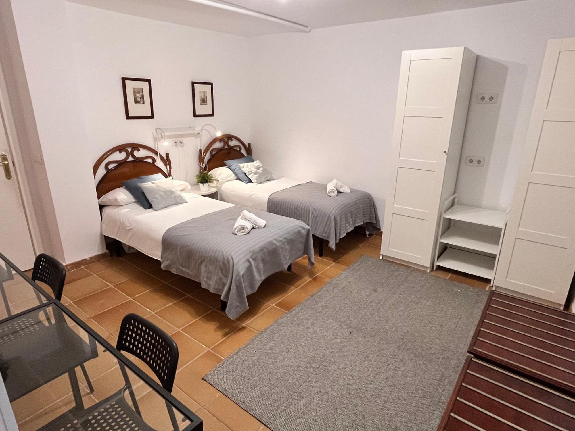Plaza Espana Family House Севиля Екстериор снимка